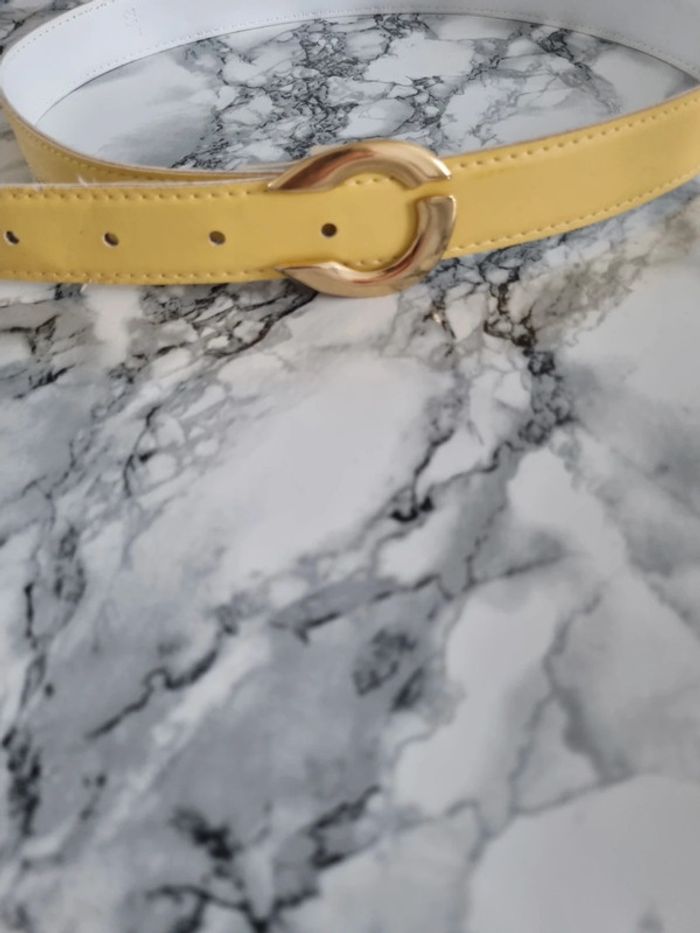 Ceinture jaune vintage boucle métal doré - photo numéro 7