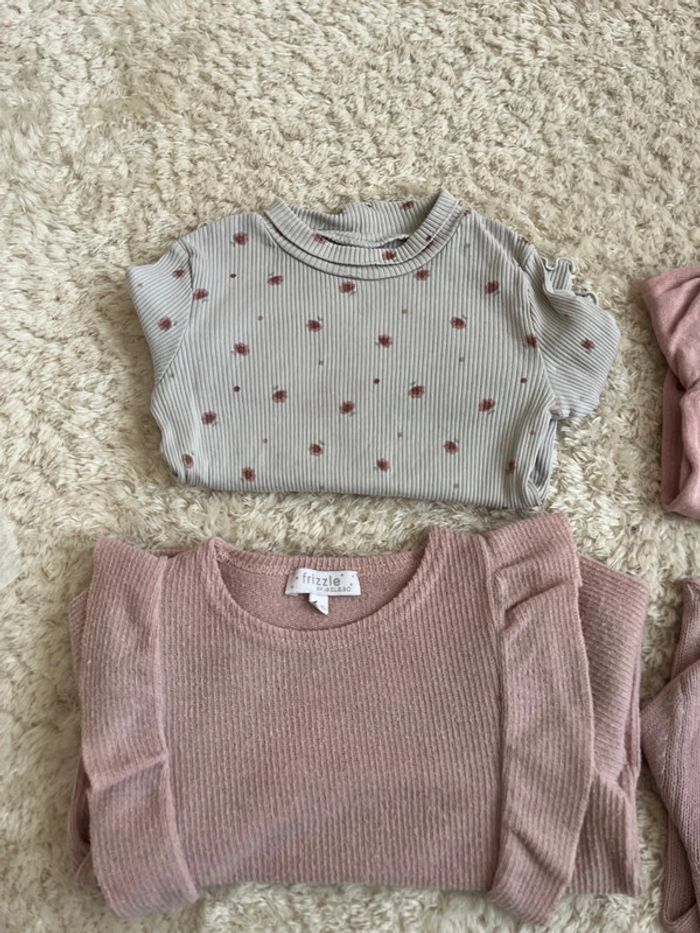 Lot de 4 pulls en très bon état - photo numéro 2