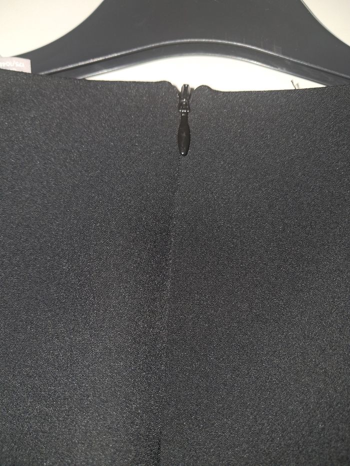 Robe noire - photo numéro 3