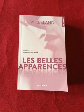Les belles apparences " Vi Keeland " New Romance " Hugo Roman