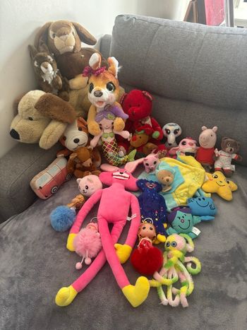 Lot d’une vingtaine de peluches 