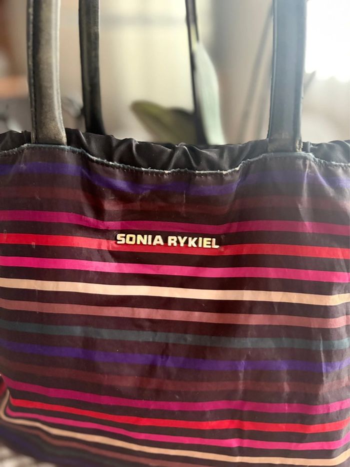 Sac à main Sonia Rykiel réversible - noir et rayer colorés de l’autre - en bon état - photo numéro 3