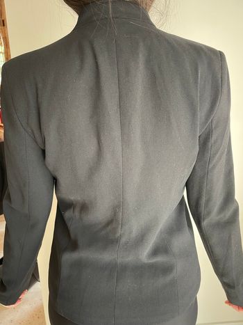 Blazer noir Mango Suit sans col ouvert doublure rose gold quiet luxury taille S