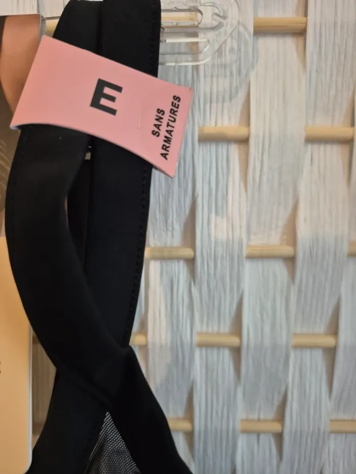 💕joli Soutien-gorge sans armatures femme 95E Well Allure - Noir - Neuf💕 - photo numéro 6