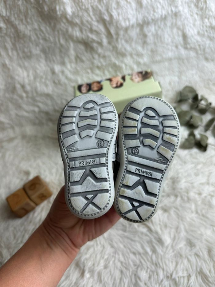 Paire de chaussures Primigi taille 18 - photo numéro 6