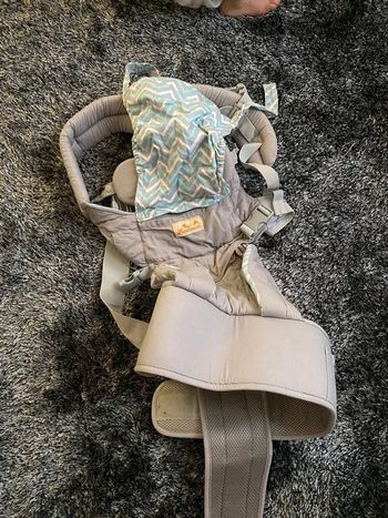 Porte bébé beige