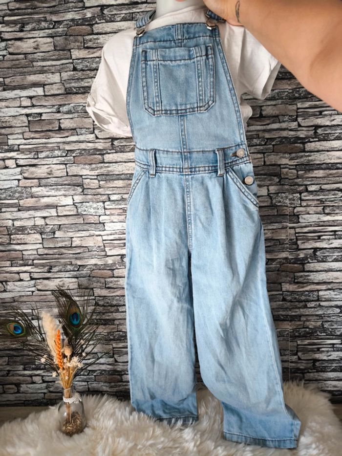 🩵 Superbe ensemble 2 pièces salopette + t-shirt Primark 7-8 ans 🩵 - photo numéro 2