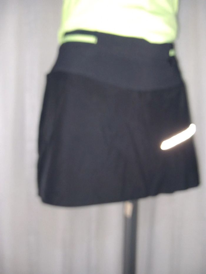 Jupe short - photo numéro 2