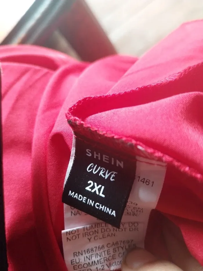 Robe longue rouge - photo numéro 2