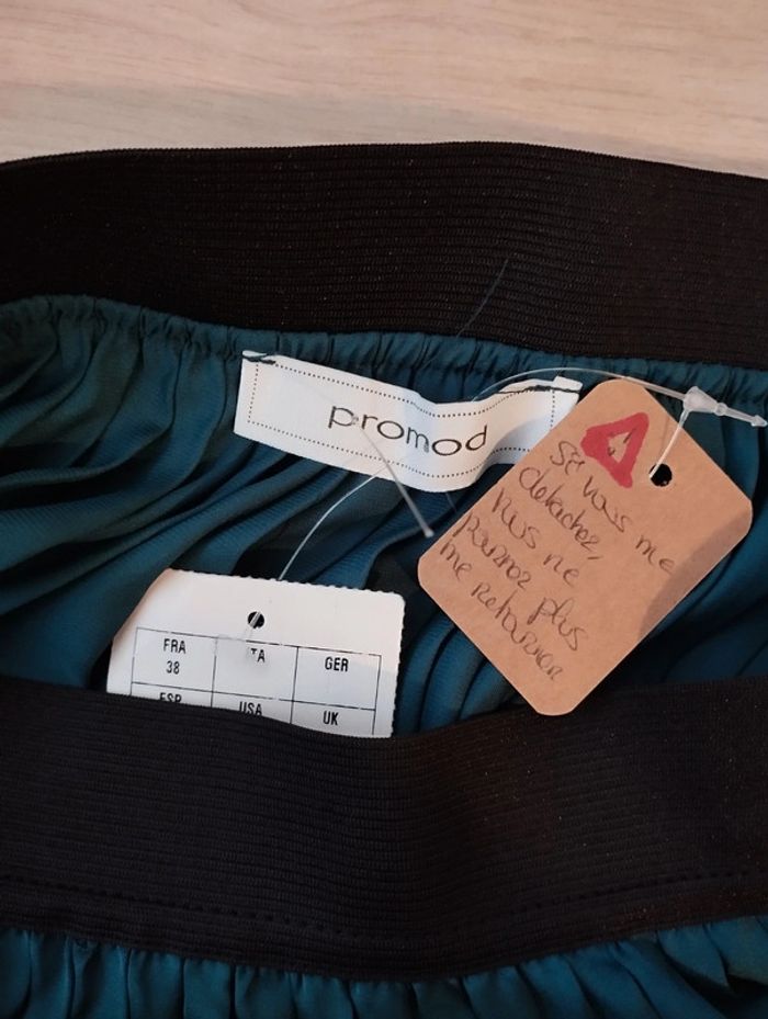 Jupe mi-longue plissée satinée Promod taille L - photo numéro 9
