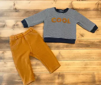 Ensemble bien chaud pull et pantalon 12 mois