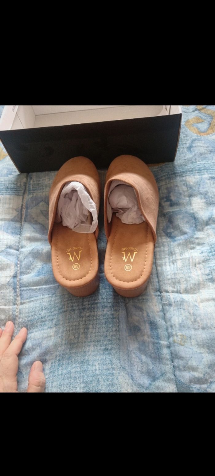 Sabots neufs kaki taille 39 - photo numéro 6