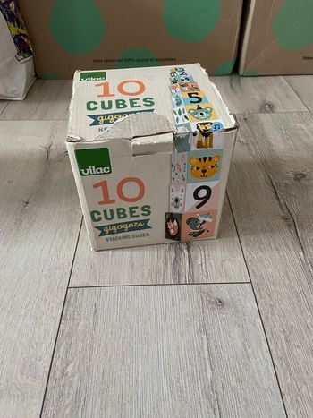 Cubes gigognes