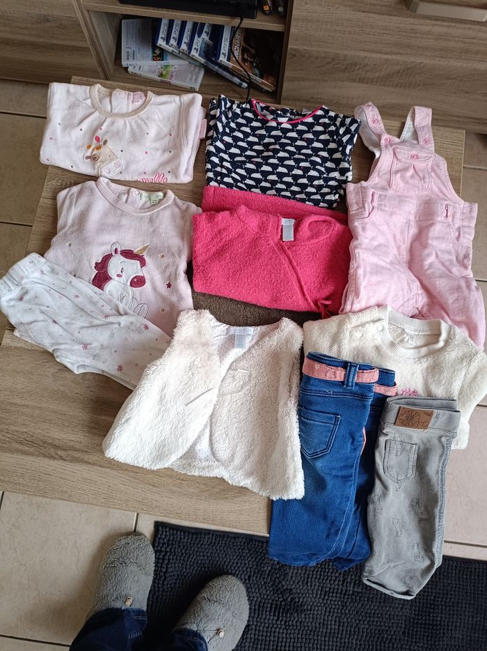 Lot fille 6 mois ( 9 articles)