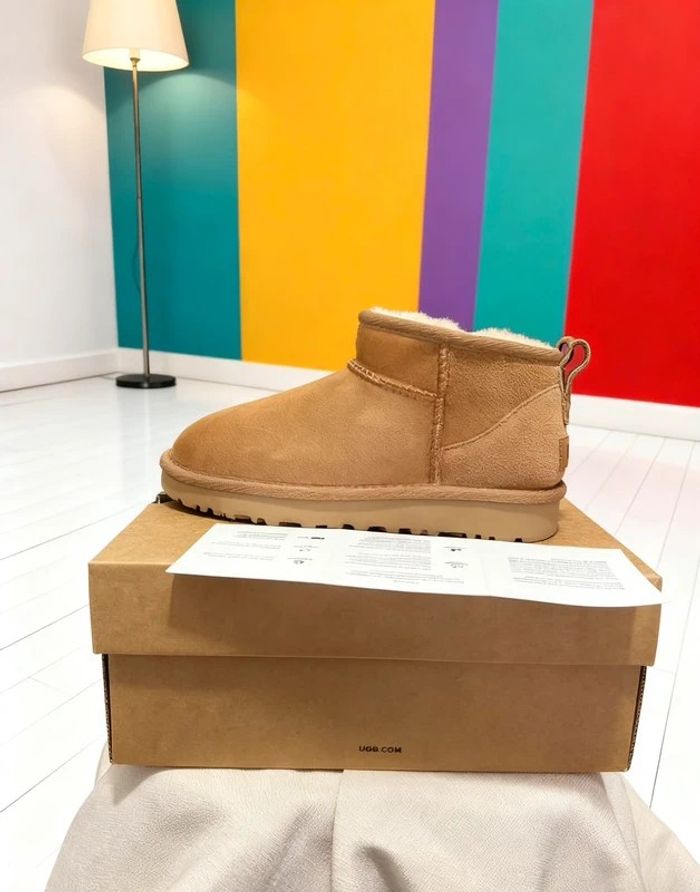 Ugg Classic Mini Taille 41 - photo numéro 3
