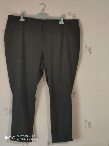 Pantalon femme taille 54 neuf