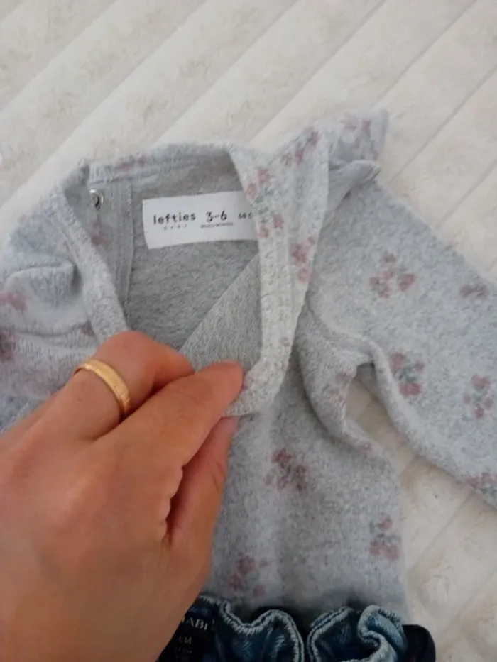 Ensemble body soft+jean mom fit 6mois 🌸👧 - photo numéro 3