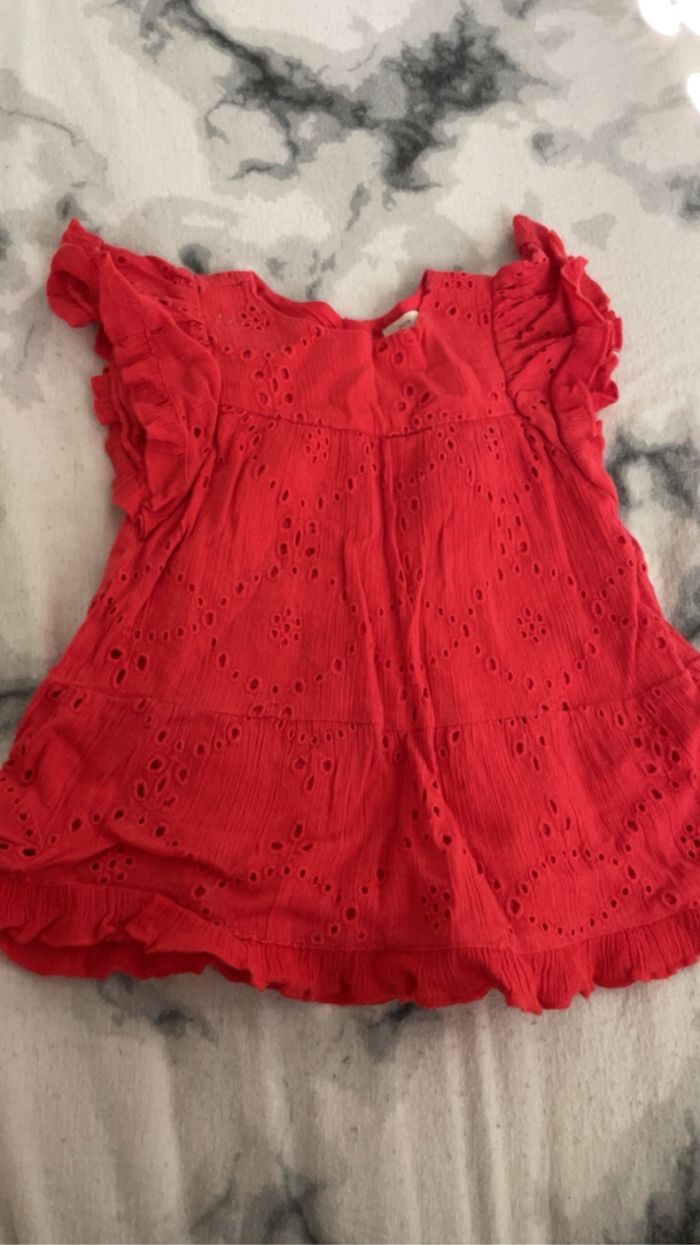 Robe rouge fille