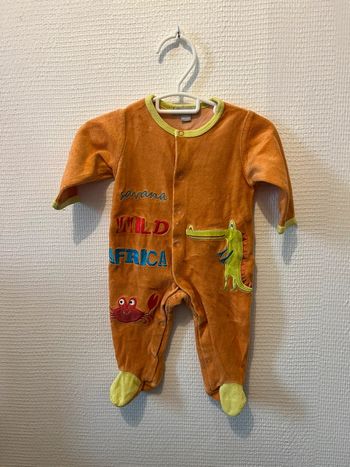 Pyjama 3 mois en bon état
