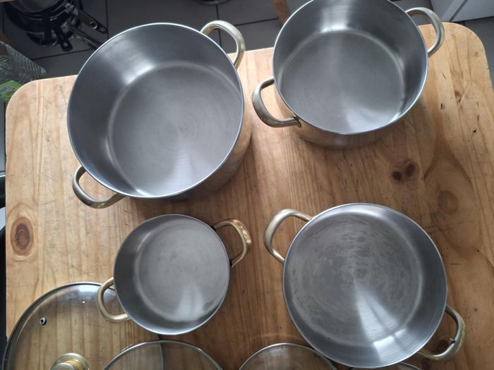 4 faitouts, casseroles en inox 18/10 très bon état