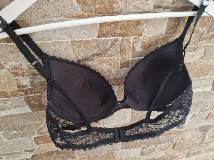 1 soutien-gorge noir taille 95 B marque ETAM - photo numéro 5