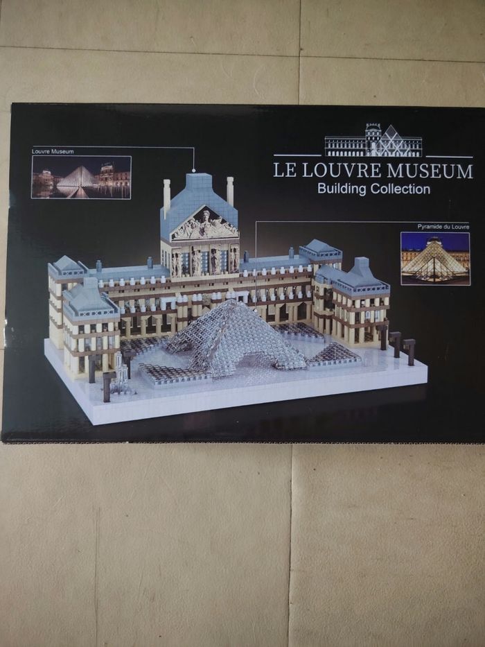 Jeu de construction musée du Louvre type lego neuf et scellé - photo numéro 4