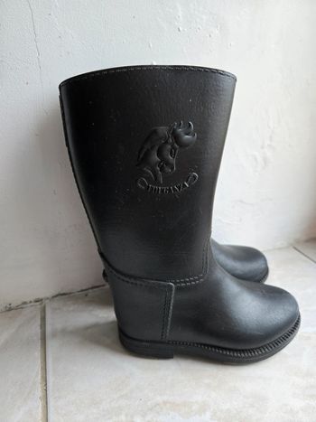 #24 bottes