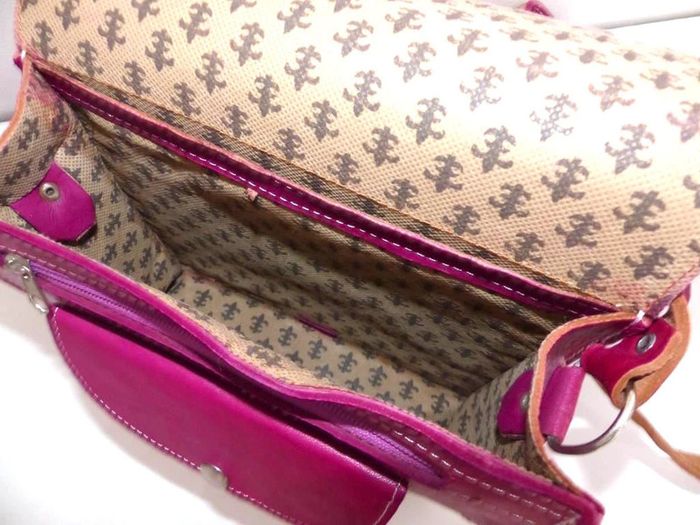 Sac bandoulière neuf en cuir pleine fleur tannage naturel fuchsia & teinté Besace Ethnique neuve - photo numéro 8