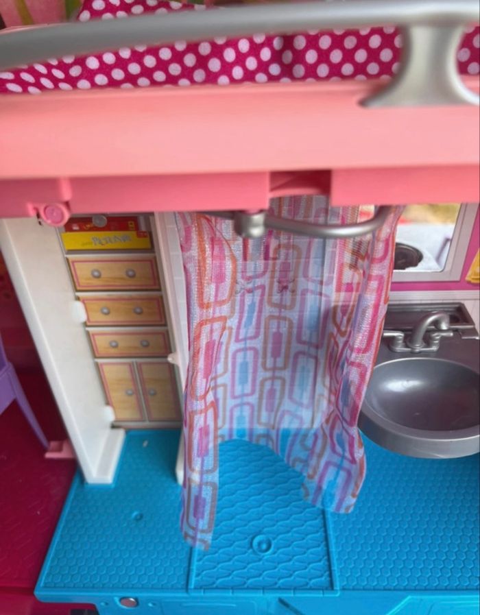 Camping-car Barbie - photo numéro 2