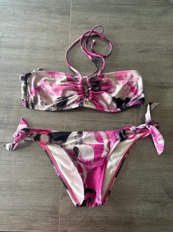 Maillot de bain 2 pièces rose et noir