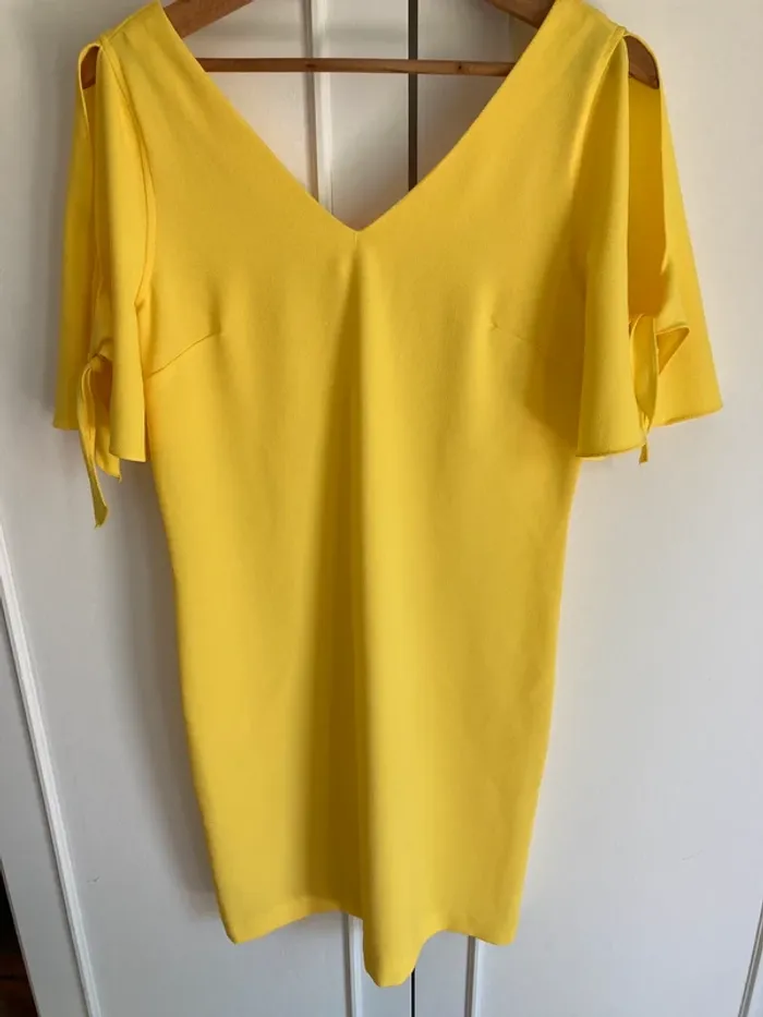 Robe courte jaune