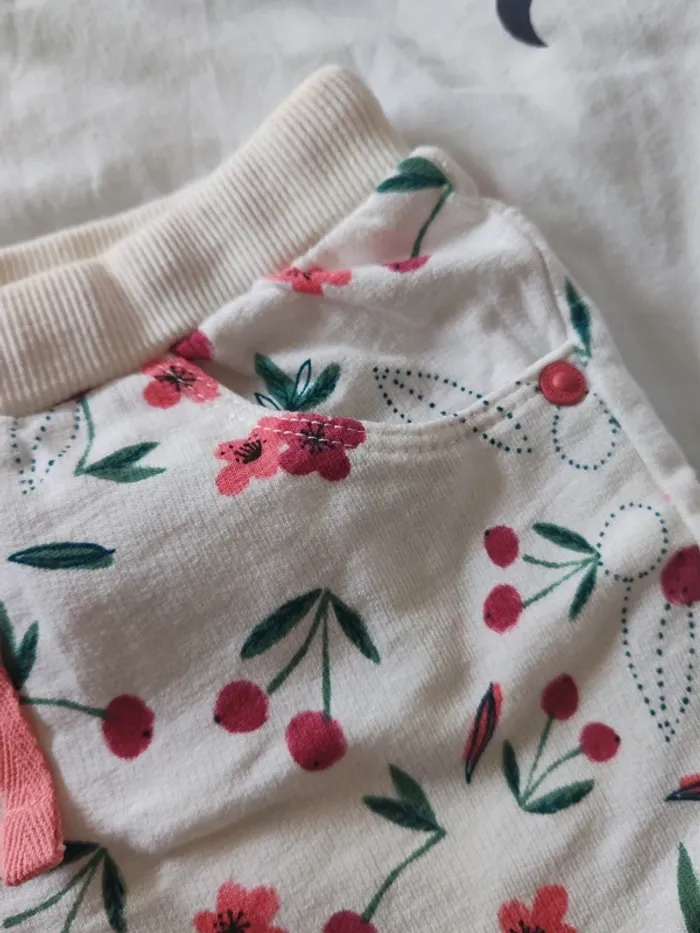short Boboli 7 ans neuf - photo numéro 2