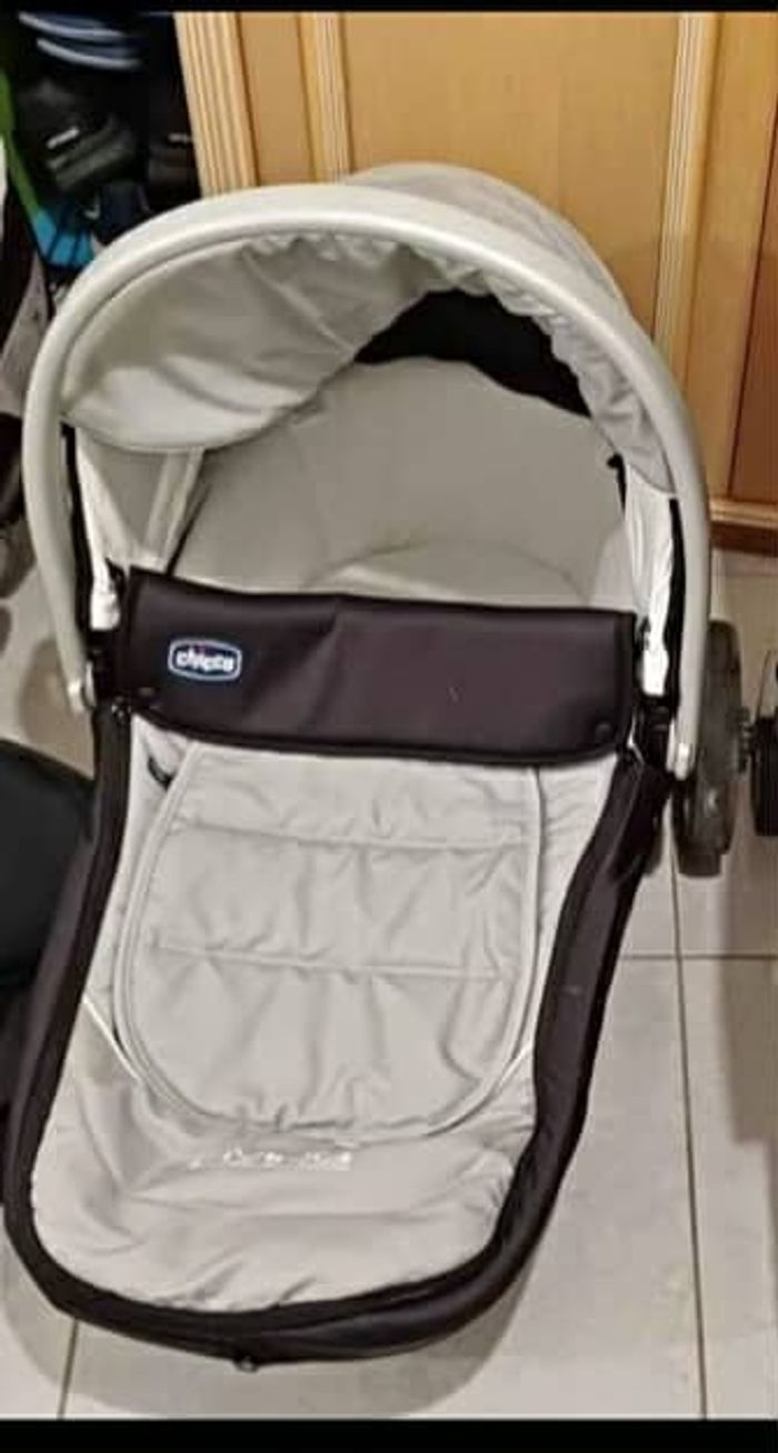 Poussette Chicco 3 pièces - photo numéro 5