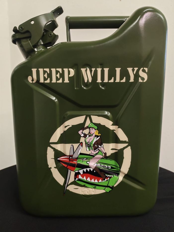 Jerrican d'essence décorative jeep willys - photo numéro 3