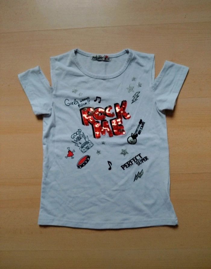 Joli t-shirt courtes manches taille 8 ans