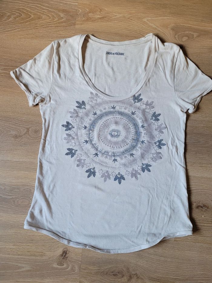 Tee shirt