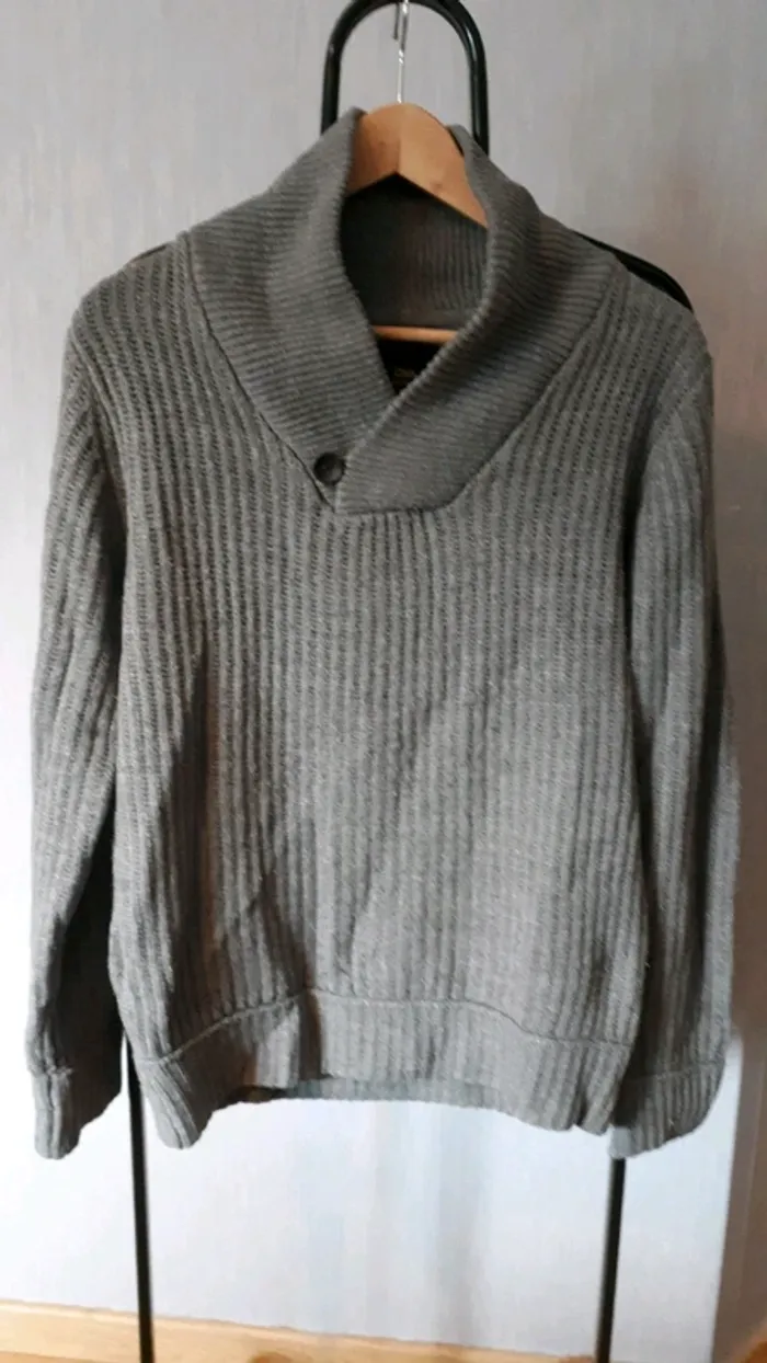 Pull C&A gris - photo numéro 2