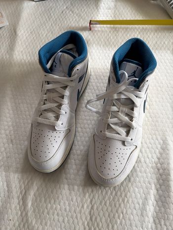 Air Jordan mid pointure 40 