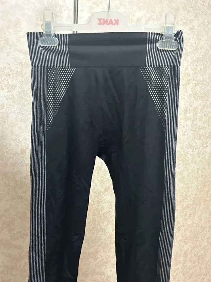 Leggings de sport taille 38/40 marque work out - photo numéro 2