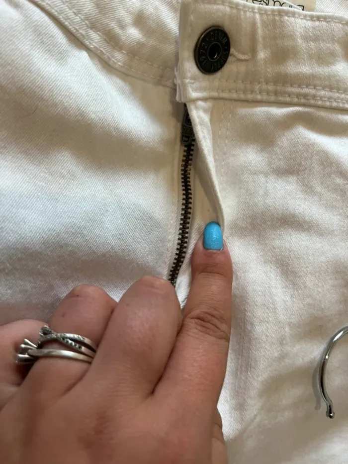 Short jeans blanc - photo numéro 2