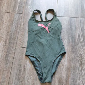 Maillot de bain 1 pièce Puma taille XS vert kaki