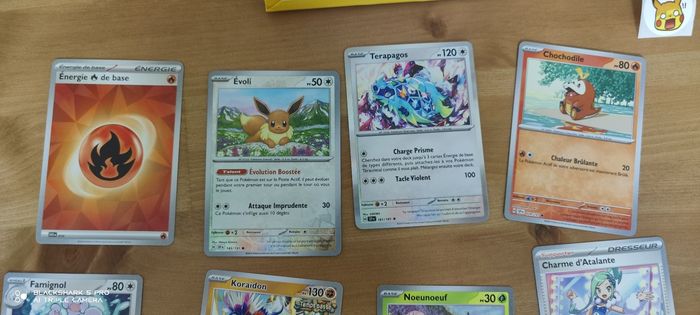 Anniversaire pokémon : sachet Pikachu avec petit cadeau et cartes - photo numéro 5