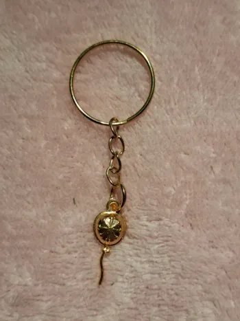 đ Porte-clĂ© en forme de ballon de baudruche đ