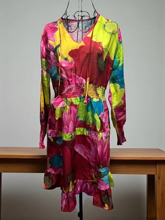 🟦 Jolie robe colorée 🟦 P