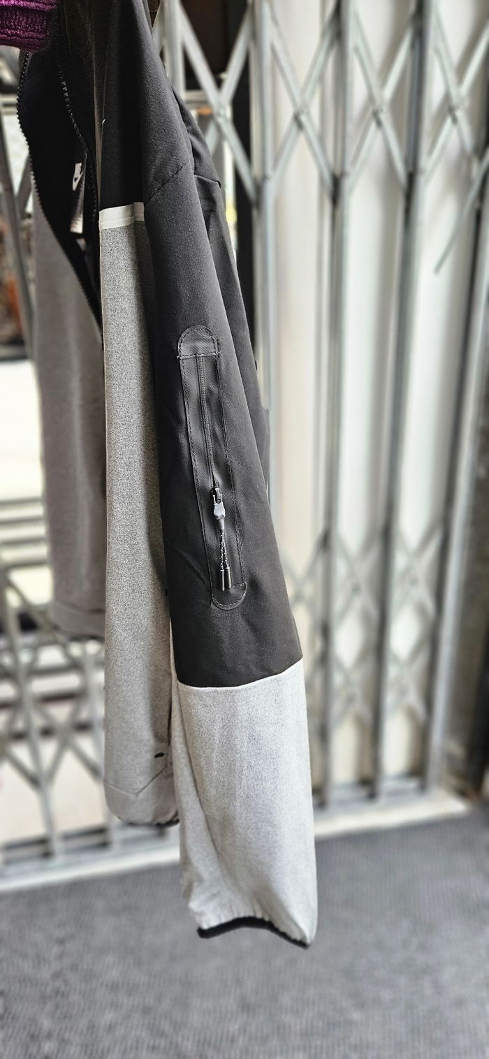 Veste Nike - photo numéro 2