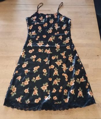 Nuisette à bretelle