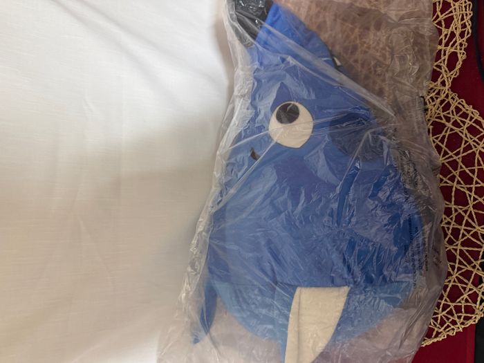 coussin doudou loup bleu non déballé - photo numéro 2