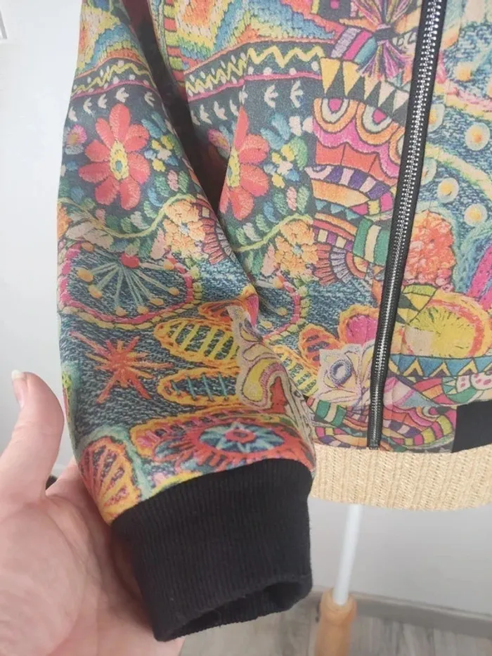 Bomber / veste manches longues suédine motifs fleuris multicolores taille S Madison - photo numéro 7