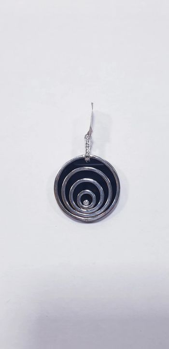 Neuf pendentif argent veritable et onyx avec oxydes de zyrconims