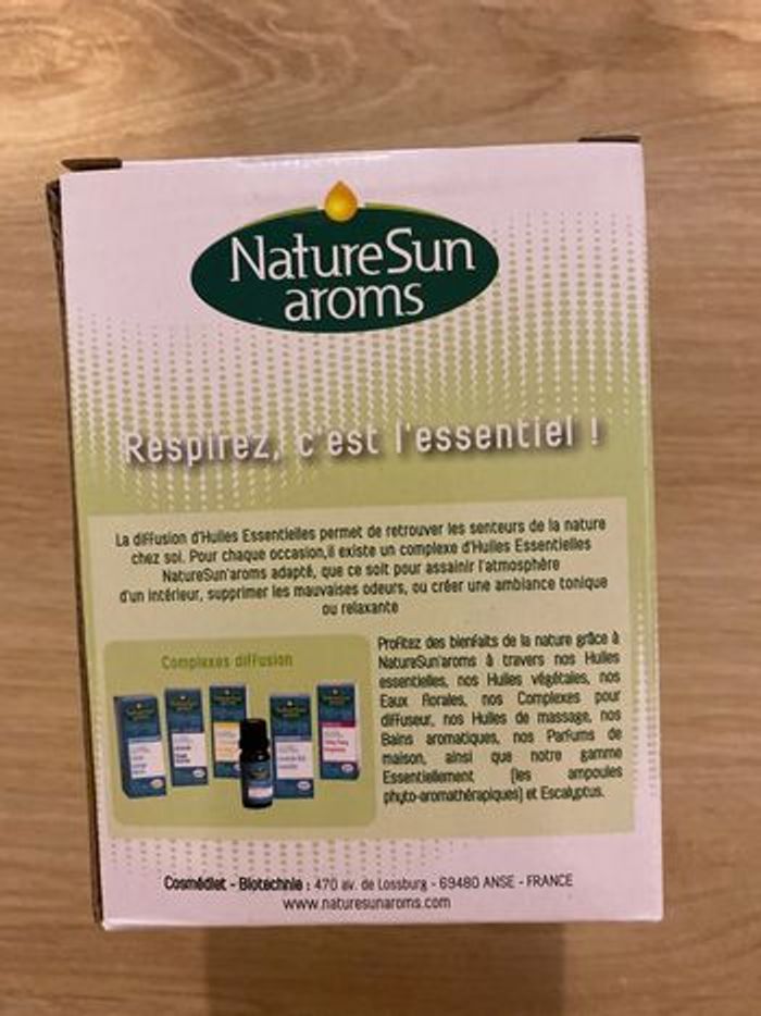 Diffuseur d’huiles essentielles ultrasoniques neuf - photo numéro 2